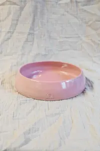 honden huisdieren slow feeder dog bowl eetbak keramiek roze pink paars lila enrichment handgemaakt keramiek