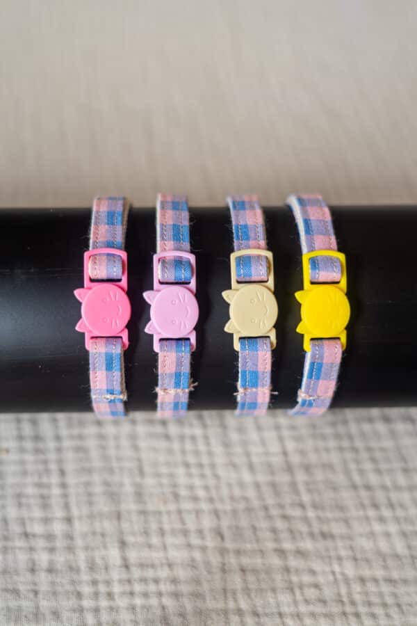 Kattenhalsband Gingham roze blauw Limited Edition safety veiligheid sluiting RAWR pets handgemaakt